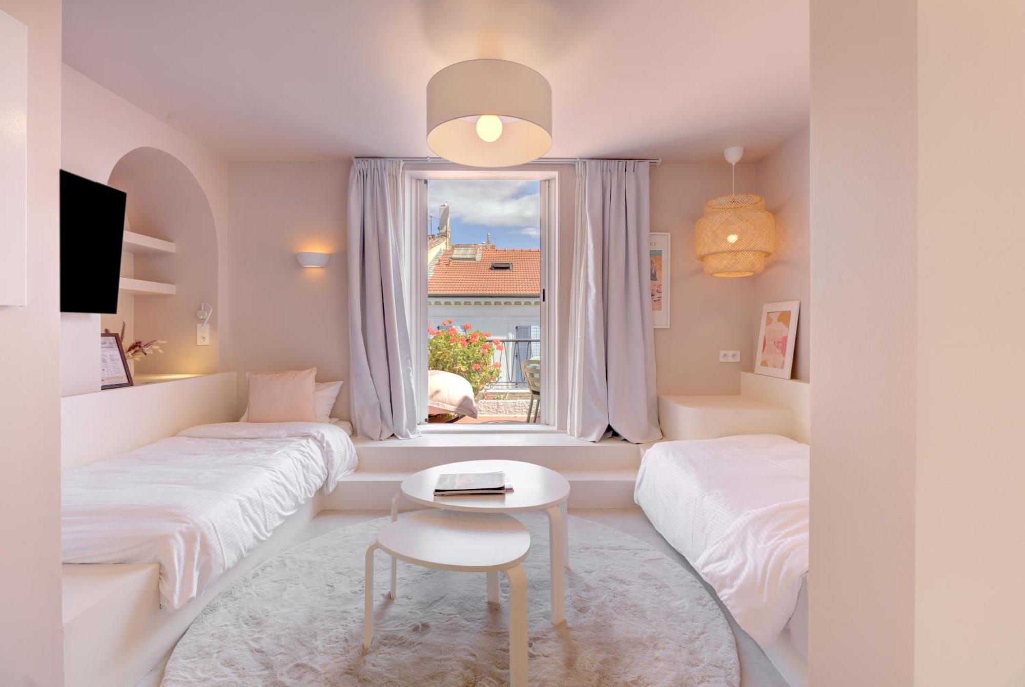 Alma Florian Apartment 4 People With Terrace คานส์ ภายนอก รูปภาพ